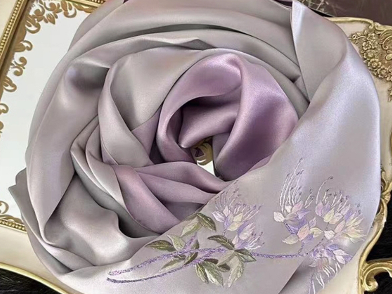 手工刺绣丝绸围巾